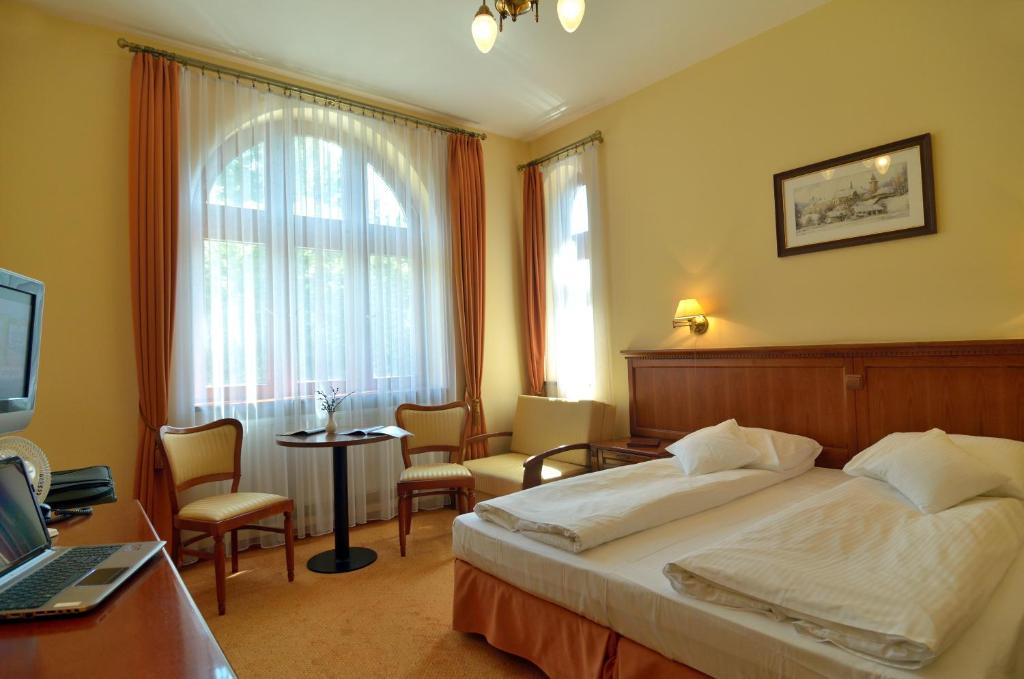 Hotel Stefania Krynica Zdroj Oda fotoğraf